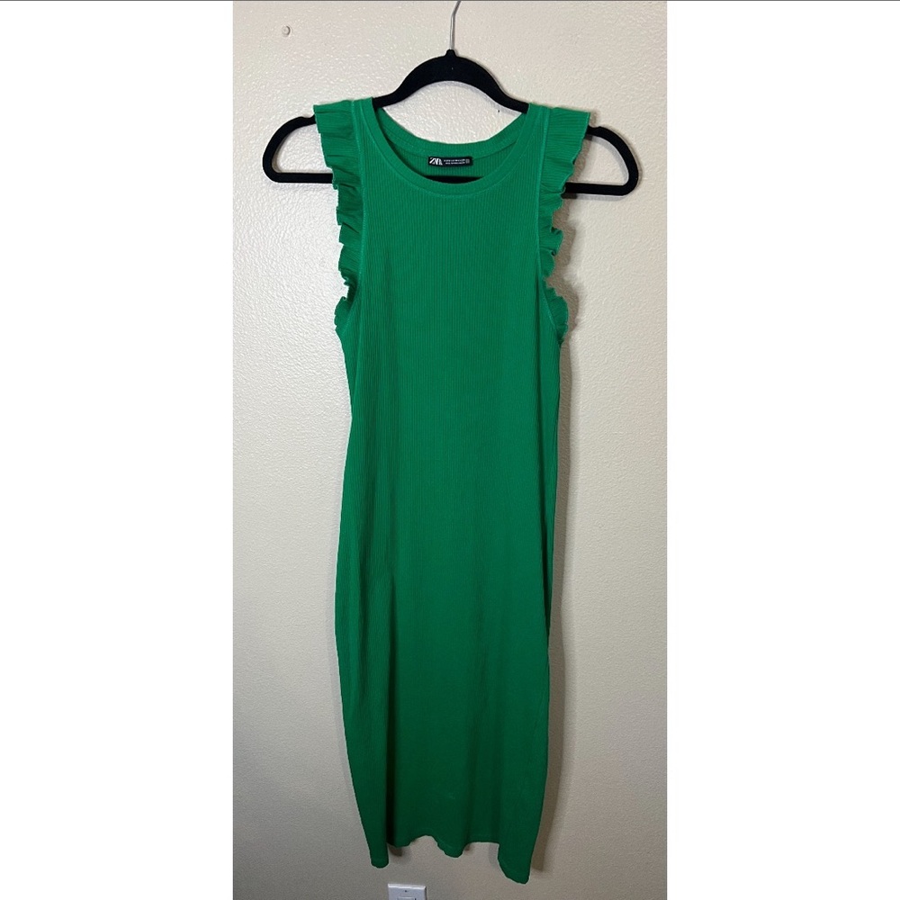 Zara Emerald Green Ruffled-Sleeve Midi Dress